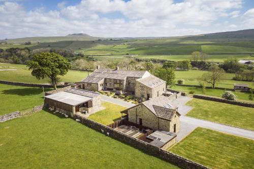 Hill Top Farm 14