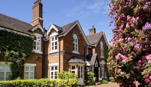 Hillscourt