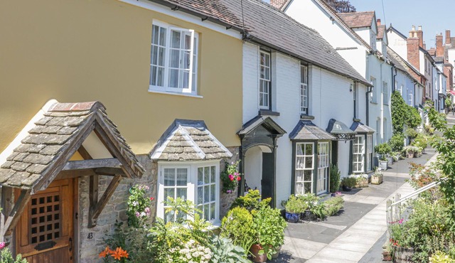Hillside Lodge