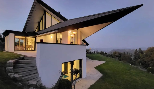Hilltop Luxury Villa with Minigolf, Indoor Pool, Wellness & Spa