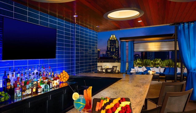 Hilton Austin