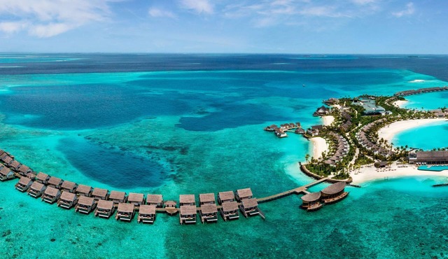 Hilton Maldives Amingiri Resort & Spa