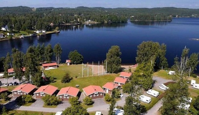 Hindås lake cabins