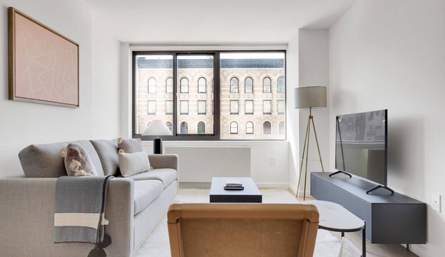 Hip Flatiron 1BR w/Elevator & Gym, near Union Square Park, by Blueground