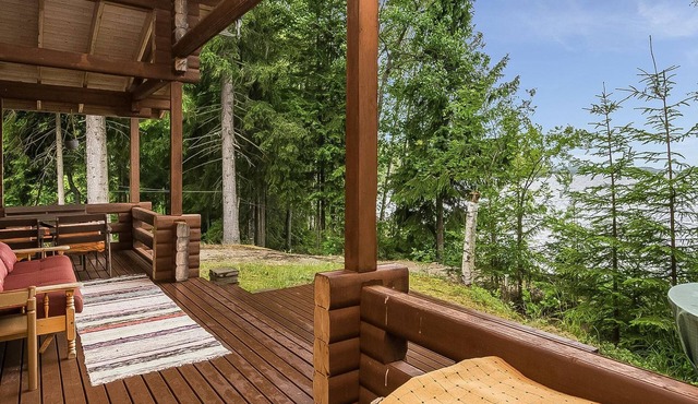 Hirsiniemi by Interhome