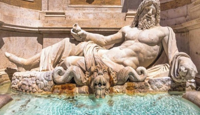Historic 4-Suite Villa with Lush Gardens and Luxurious Hall in Rome