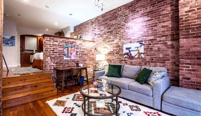 Historic Brick Apt North End