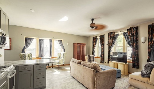Historic building with comfortable rooms in De Soto