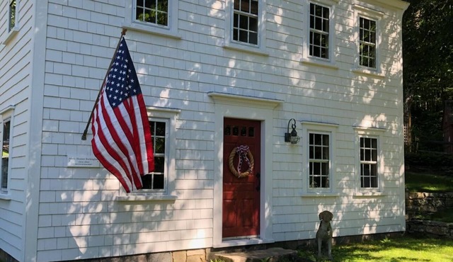 Historic cottage in Deep River, CT