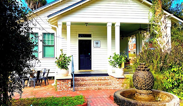 Historic Duckpond Home Walk to Downtown & UF 3BDR