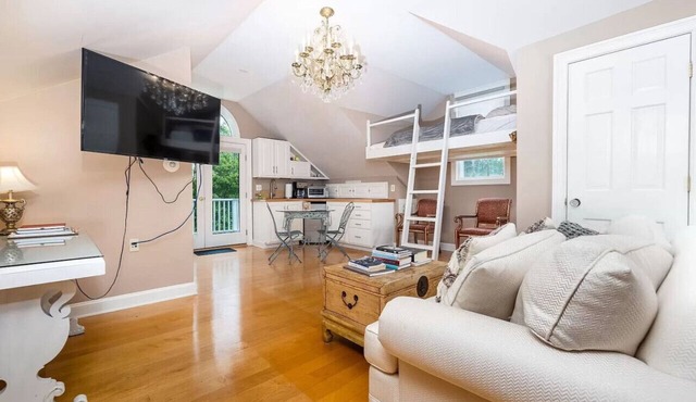Historic Estate Studio Loft