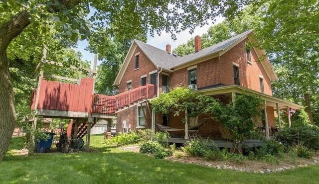 Historic Farmhouse with Hot Tub, Treehouse Shower, & Chickens!