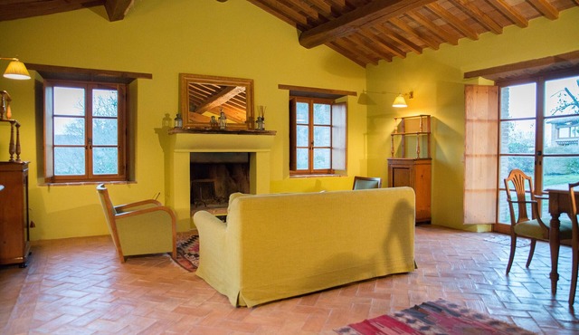 Historic, fully restored Borgo with little church, nature and lake