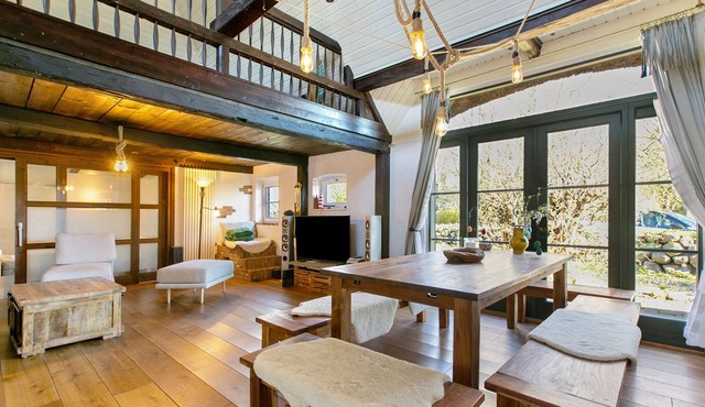 Historic 'Haus Reetglück' with Large Garden, Sauna, Antique Fireplace & Wi-Fi