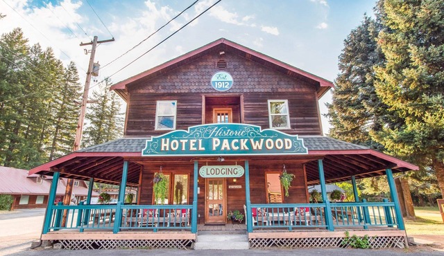 Historic Hotel Packwood - Book the Entire Hotel