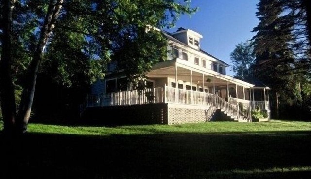 HISTORIC LAKE PLACID WATERFRONT GREAT CAMP-6 BR- each w/private full bath.