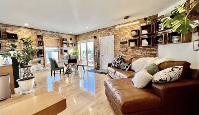 Historic Loft with Balcony, Old Town w/River View