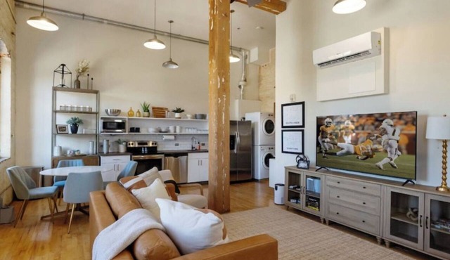 Historic Luxury Condo in Knoxville Old City downtown