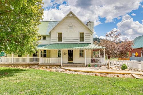 Historic 'McBride House' in Garden Valley Mtns!