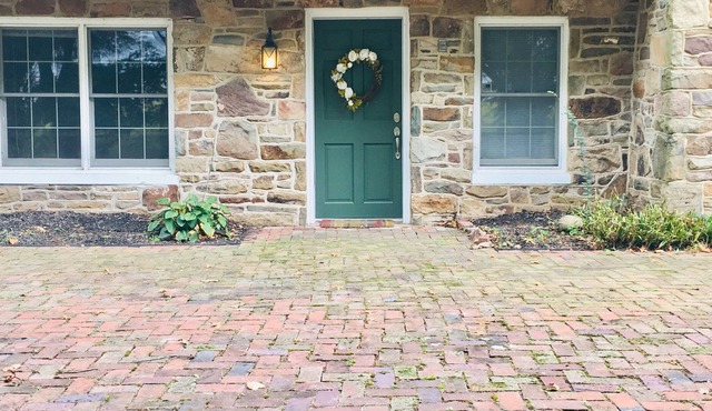 Historic Stone Farmhouse, Scenic and Secluded Country Setting