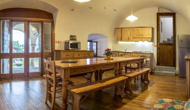 Historisches Haus mit Seeblick by Interhome
