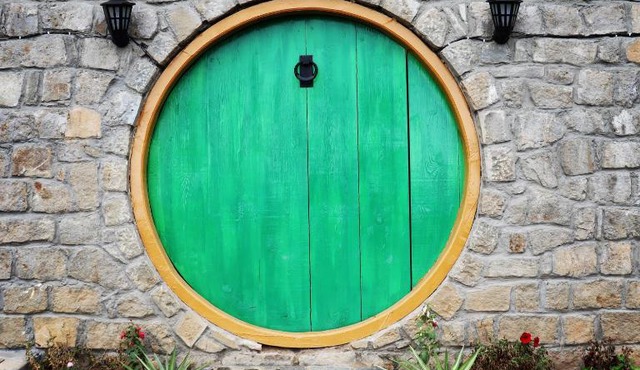 Hobbit House Bir