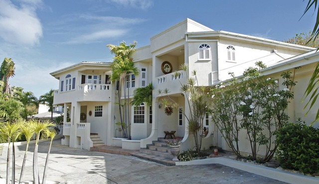 Holders Retreat: A Resort Stay That's All Yours!