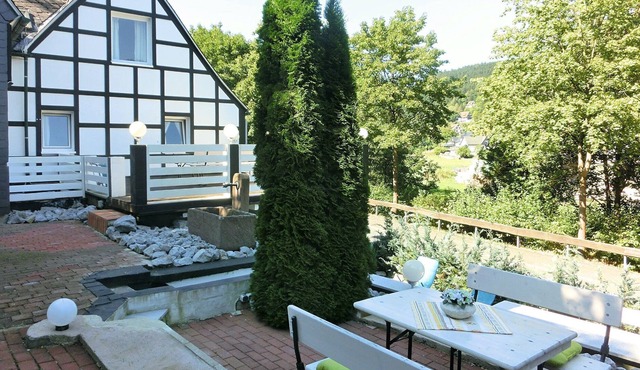 Holiday home consisting of two separate living areas on one level