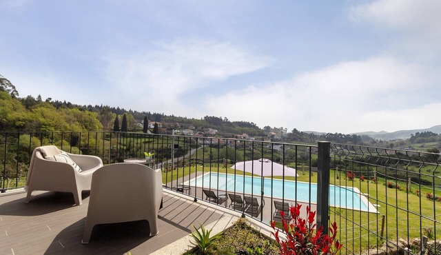 Holiday Home 'Casa Do Mordomo' with Mountain View, Wi-Fi and Air Conditioning