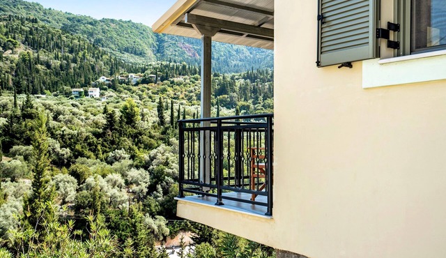 Holiday Accommodation "Alkionides Apartment 3" with pine forest overlook