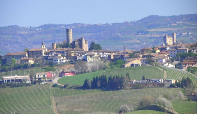 Holiday apartment Serralunga d'Alba for 2 - 4 persons with 2 bedrooms - Holiday apartment