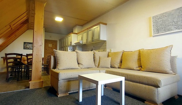 Holiday apartment "Luisenburg" – 2-6 Guests