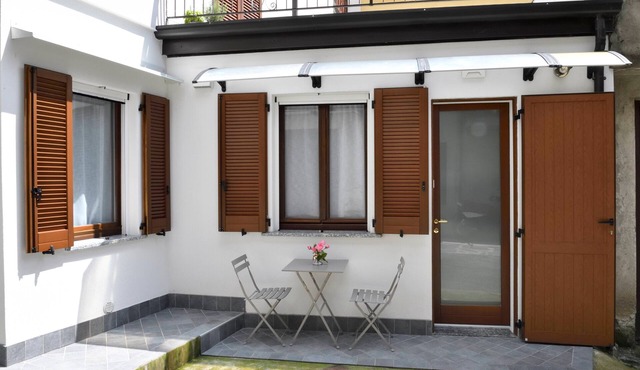 Holiday Apartment "La Casetta tra laghi e montagne"