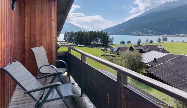 Holiday Apartment 'Appartements Egart 2' with Lake View, Balcony and Wi-Fi