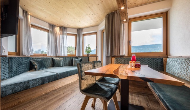 Holiday Apartment 'Forchnerhof Apt 2' with Mountain View, Shared Garden & Wi-Fi