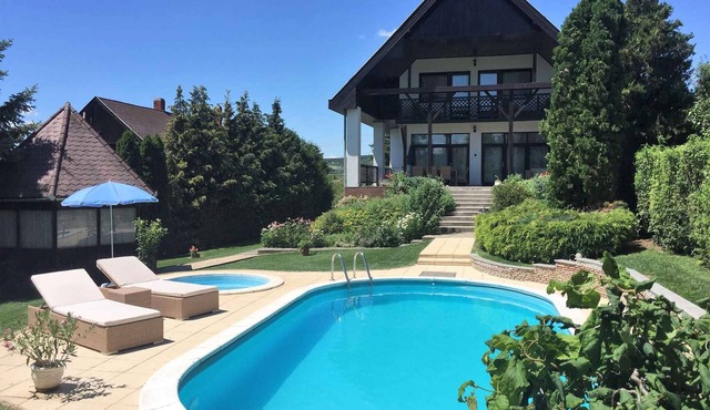 Holiday apartment with pool