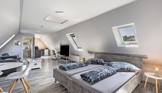 Holiday Apartment 'Klein Amerika' with Balcony and Wi-Fi