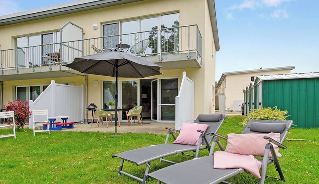 Holiday Apartment 'Lieblingsinsel' with Private Terrace, Private Garden and Wi-Fi