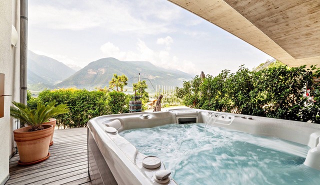 Holiday Apartment "Langstein Sonnenblume" with Mountain View, Balcony and Wi-Fi