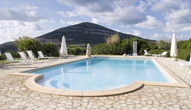 Holiday apartment mit Pool und Klimaanlage