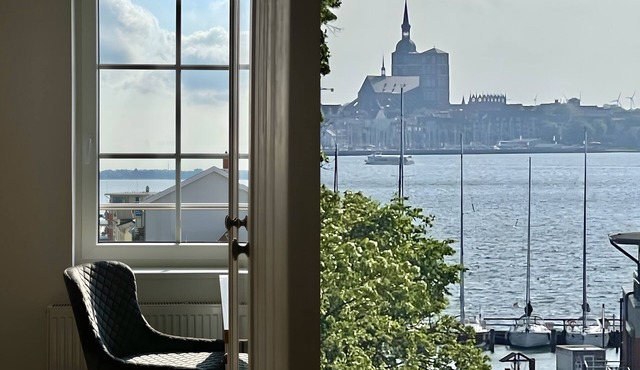 Holiday Apartment 'Panoramablick' with Sea View, Balcony and Wi-Fi