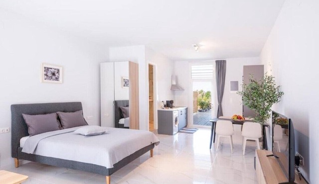 Holiday Apartment "True Home" with Sea View, Balcony & Wi-Fi