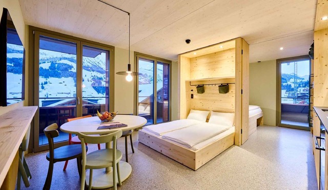 Holiday apartment with balcony and ski room