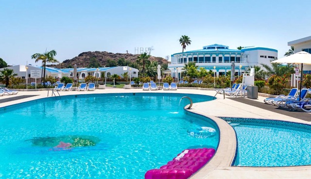 Holiday Beach Resort