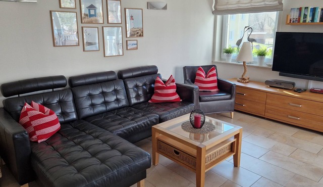 Holiday beachcomber, 50 m beach, beach chair, free Wi-Fi, 2 south-west-facing balconies
