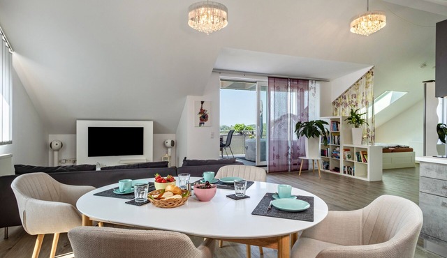Holiday Apartment "Loft Schwenck" with Lake View, Shared Terrace & Wi-Fi