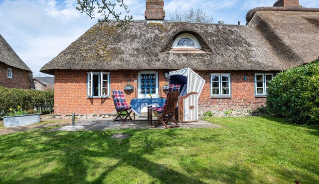 Holiday Home 'Voß' with Private Terrace, Private Garden and Wi-Fi
