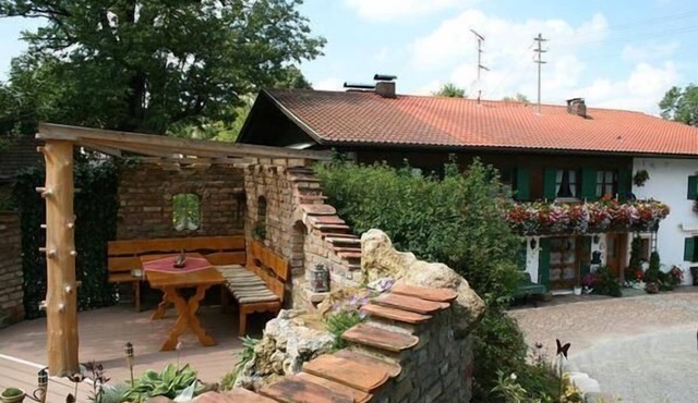 Holiday flat in Bad Bayersoien with garden