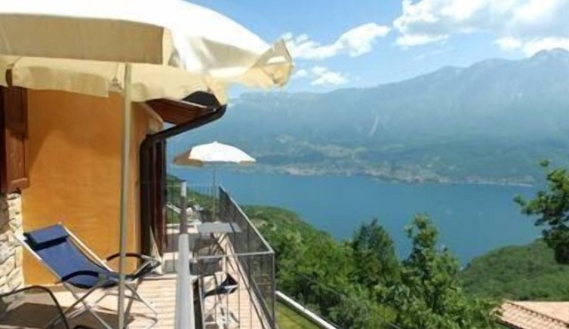 Holiday flat "Three-room flat with balcony