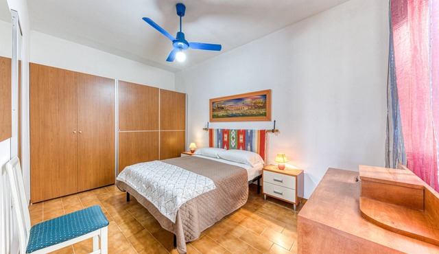 Holiday Home 'Appartamento Fronte Mare' with Air Conditioning